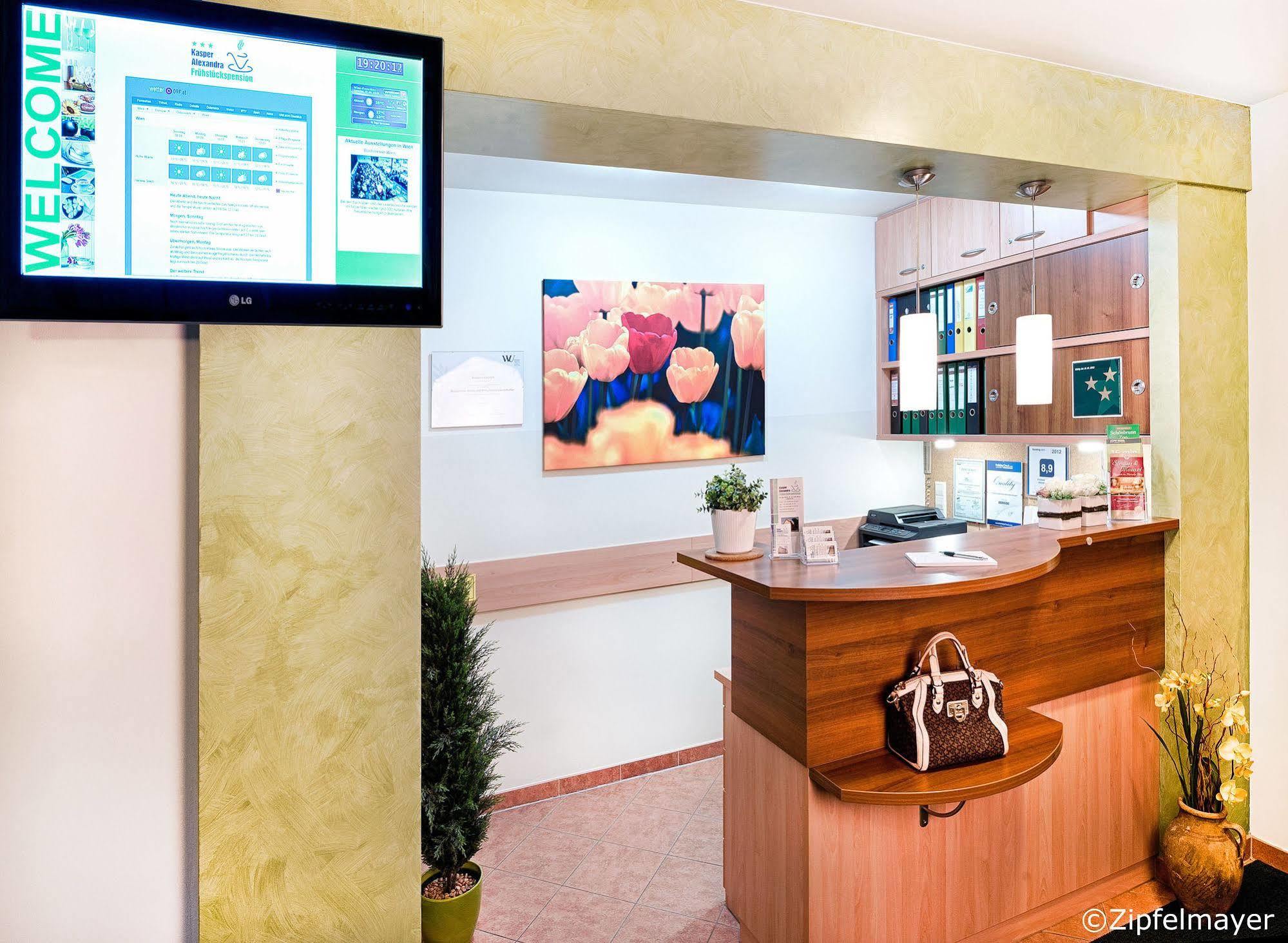 Pension Kasper Vienna Exterior photo